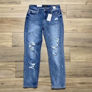 BNWT Judy Blue Womens Boyfriend Fit Jeans Destroyed Mid-Rise Size 5/27